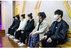 艹b网站免费"北音附中高三表演专业阶段性考试"
